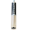 Traditional Shape: The bat's traditional shape offers an ideal balance for both power and control during every shot.