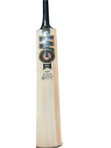 English Willow: Crafted from premium-grade English willow for superior durability and performance