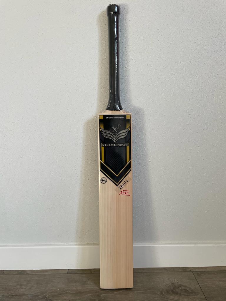 XP XBlitz English Willow top grade 1 Cricket Bat (Leather Ball)