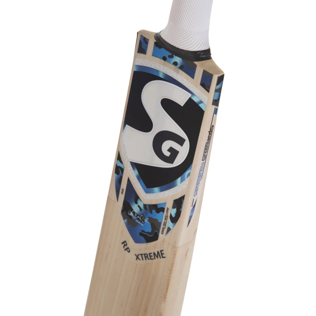 Finest English Willow Cricket Bat - Premium Material: A close-up of the bat showing the finest English willow, hard pressed and traditionally shaped for superb stroke play and durability.