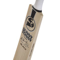 Straight Grains: Zoomed-in image showing 4-6 straight grains, highlighting durability and consistent performance.